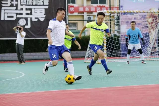 伯利和沃尔特正式离开切尔西公司注册处已更新